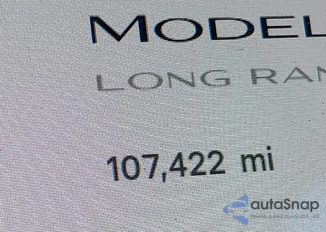 2018 Tesla Model 3 Long Range/Mid Range из США, поврежденный, VIN 5YJ3E1EAXJF102379